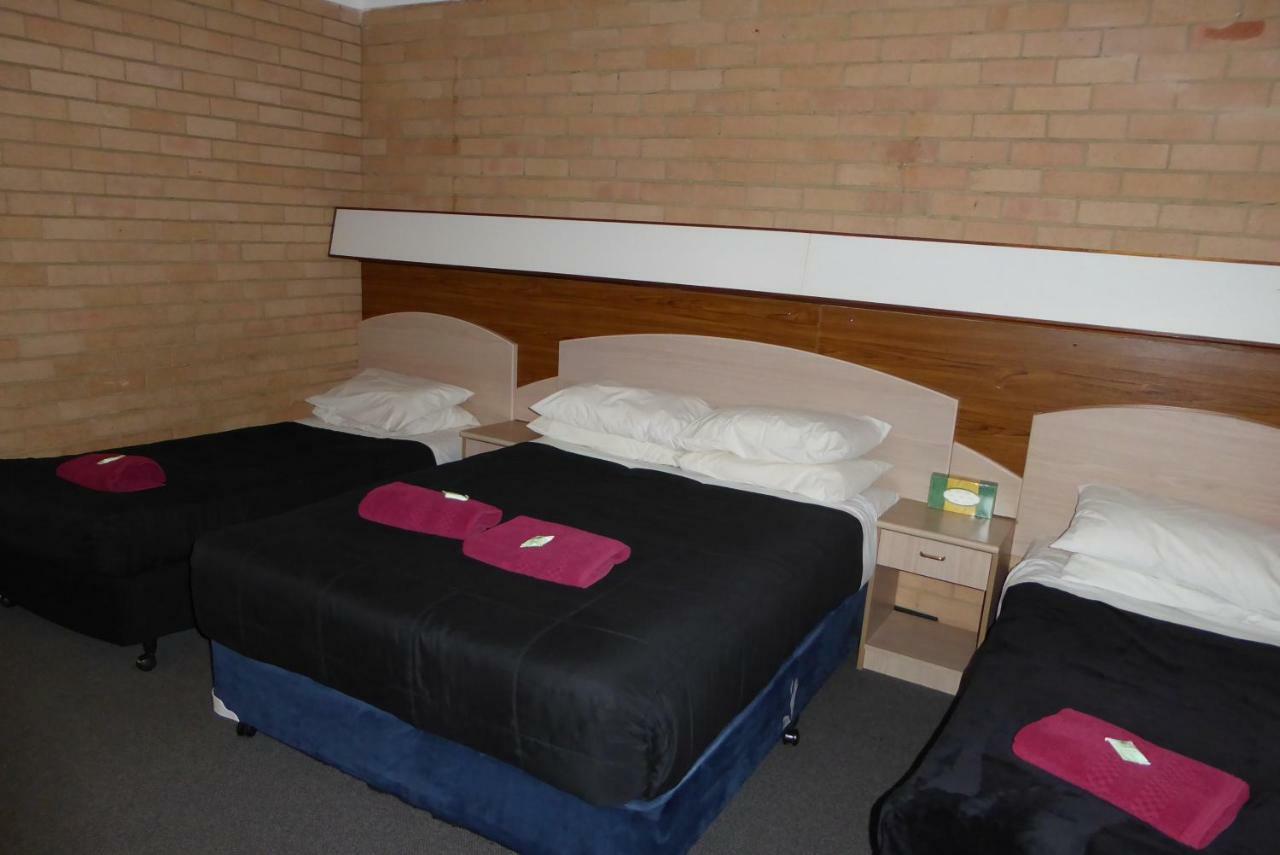 Windmill Motel Вуллонгонг Экстерьер фото